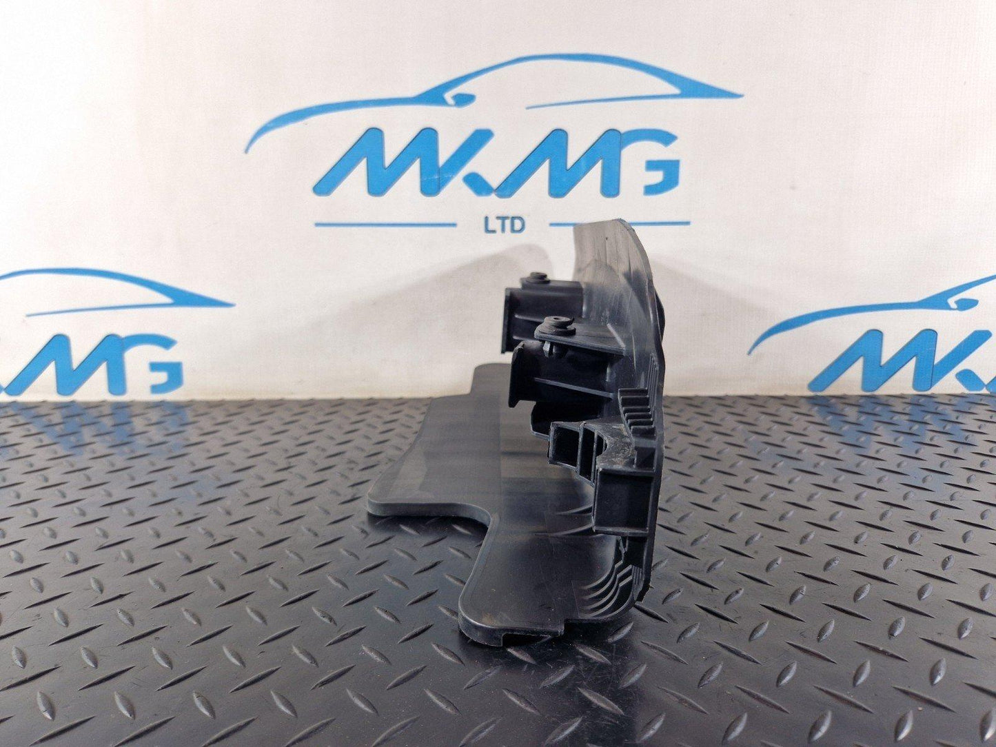 18-25 AUDI A5 REAR RIGHT LOWER CONTROL ARM STONE SHIELD GUARD OEM 8W0505416E