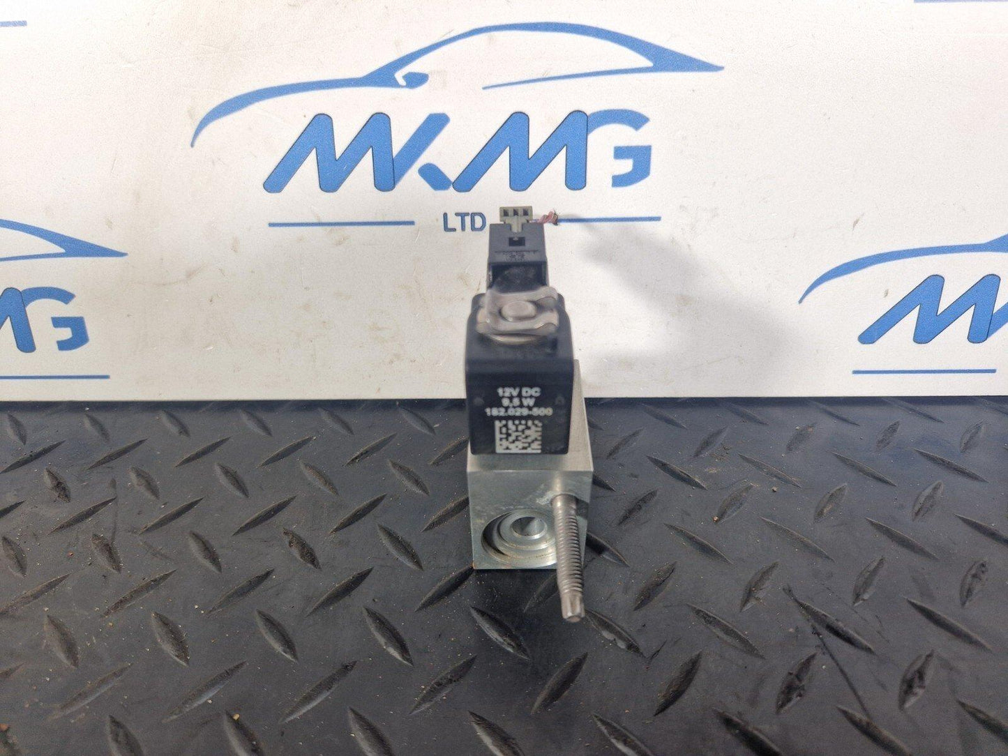 19-ON MERCEDES BENZ A CLASS EQ W177 AIR CONDITION EXPANSION VALVE A2058300206