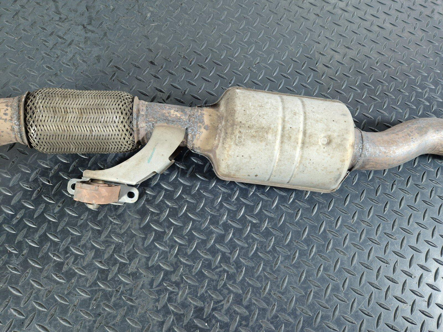 10-17 AUDI A8 4H EXHAUST FLEX PIPE & SILENCER FITS LEFT & RIGHT 8K0253211C