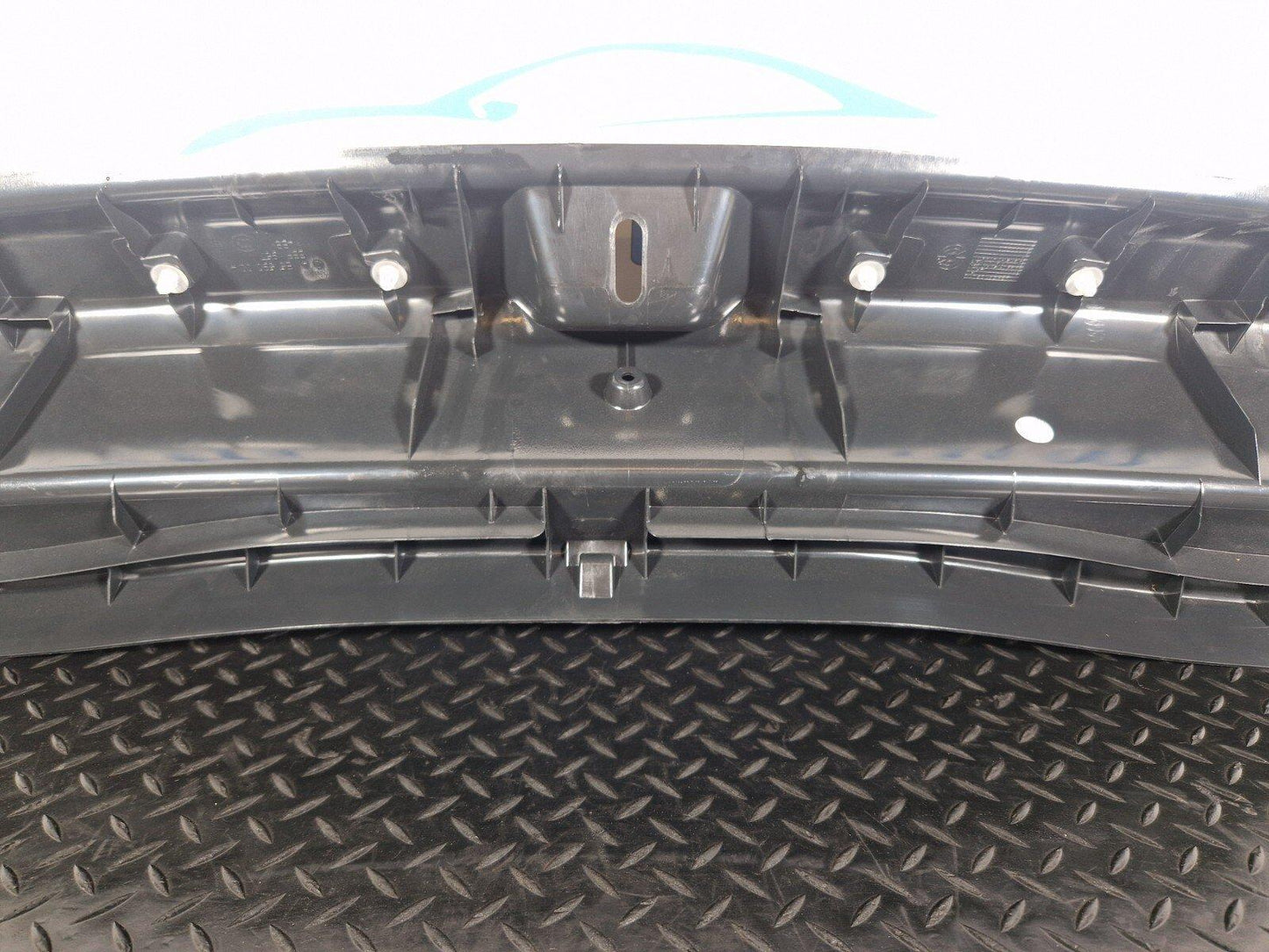 14-20 MERCEDES BENZ GLA X156  BOOT LOCK TRIM COVER SILL PANEL A1566900041