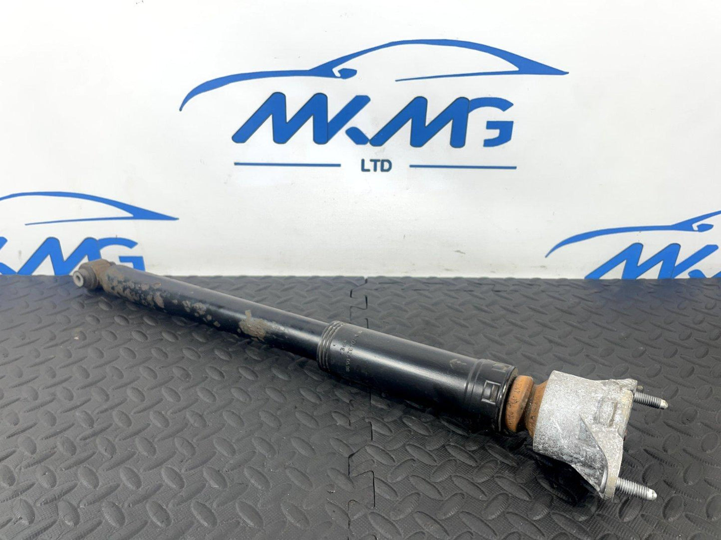 12-18 MERCEDES A B CLA-W176 W246 C117 GENUINE REAR SHOCK ABSORBER A1763201531