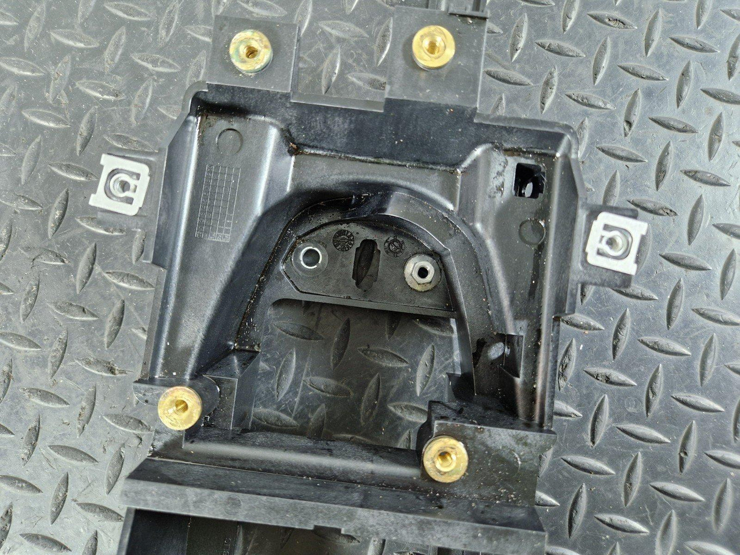 17-24 AUDI S5 F5 COUPE GENUINE GEAR SHIFTING MECHANISM MOUNTING FRAME 8W2863531