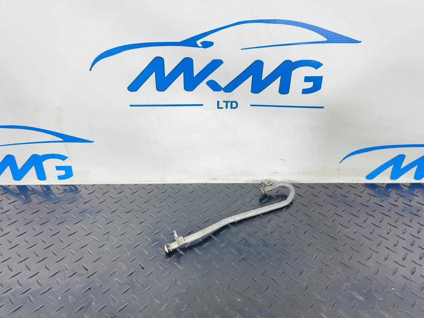 14-21 MERCEDES BENZ C350e W205 GENUINE HYBRID TURBOCHARGER PIPE A2742030602