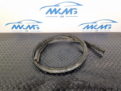 18-ON MERCEDES BENZ SPRINTER W907 HOOD BONNET RUBBER GASKET SEAL A9108871100