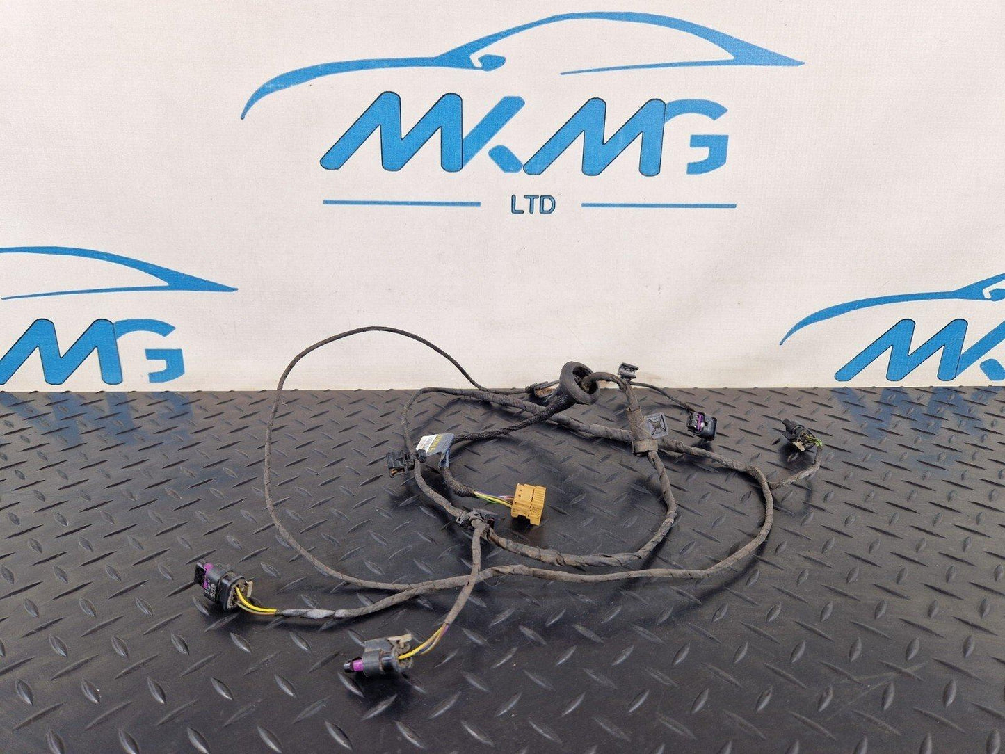 16-19 AUDI A4 B9 GENUINE REAR BUMPER PARKING SENSOR PDC WIRING LOOM 8W0971104A