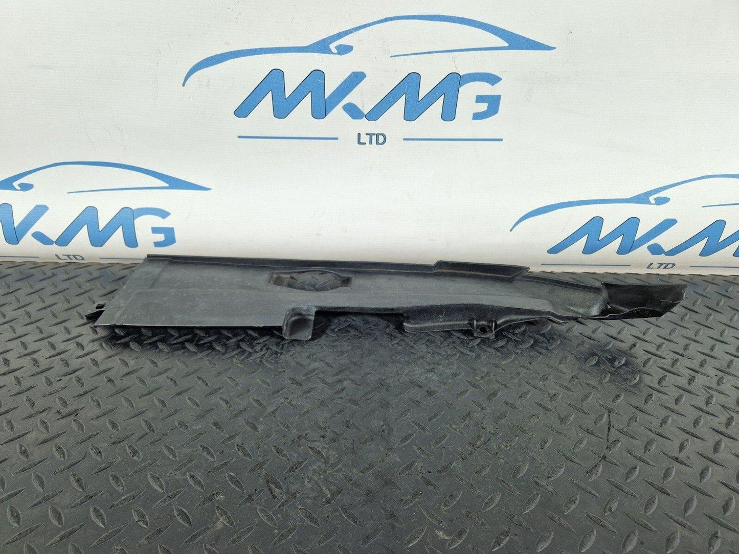 10-17 AUDI A8 4H FRONT TOP WING COVER TRIM DRIVER SIDE 4H0819336