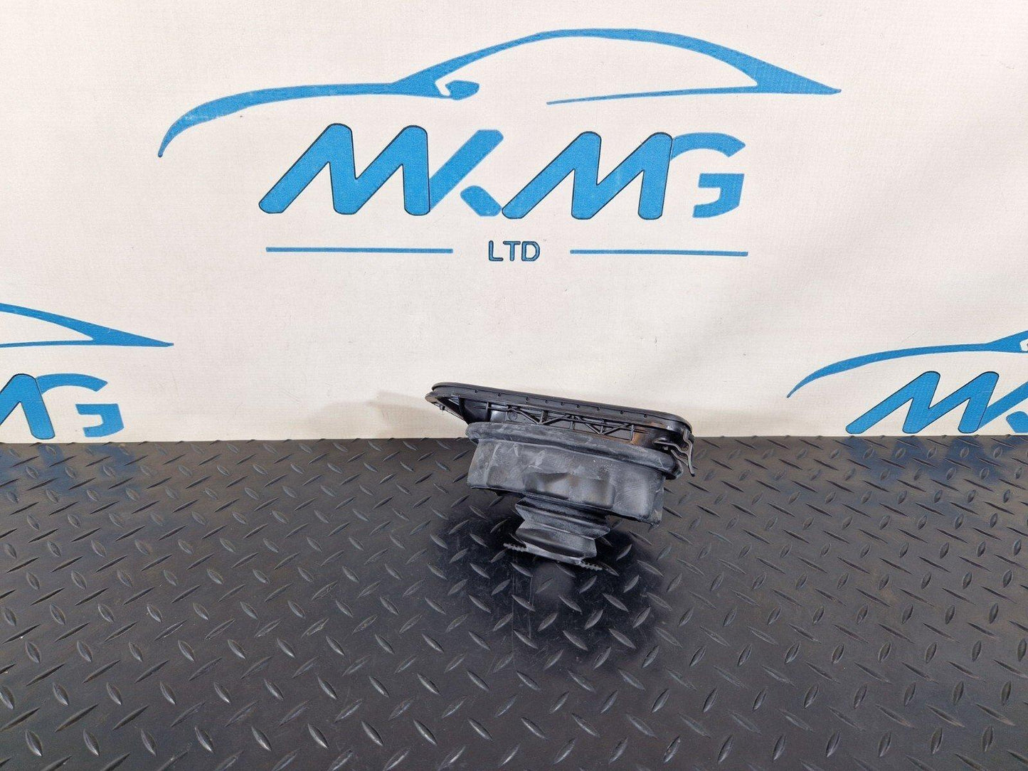 16-19 AUDI A4 B9 GENUINE OEM GEARSTICK RUBBER SEAL TRIM 8W0711406 8K0711167