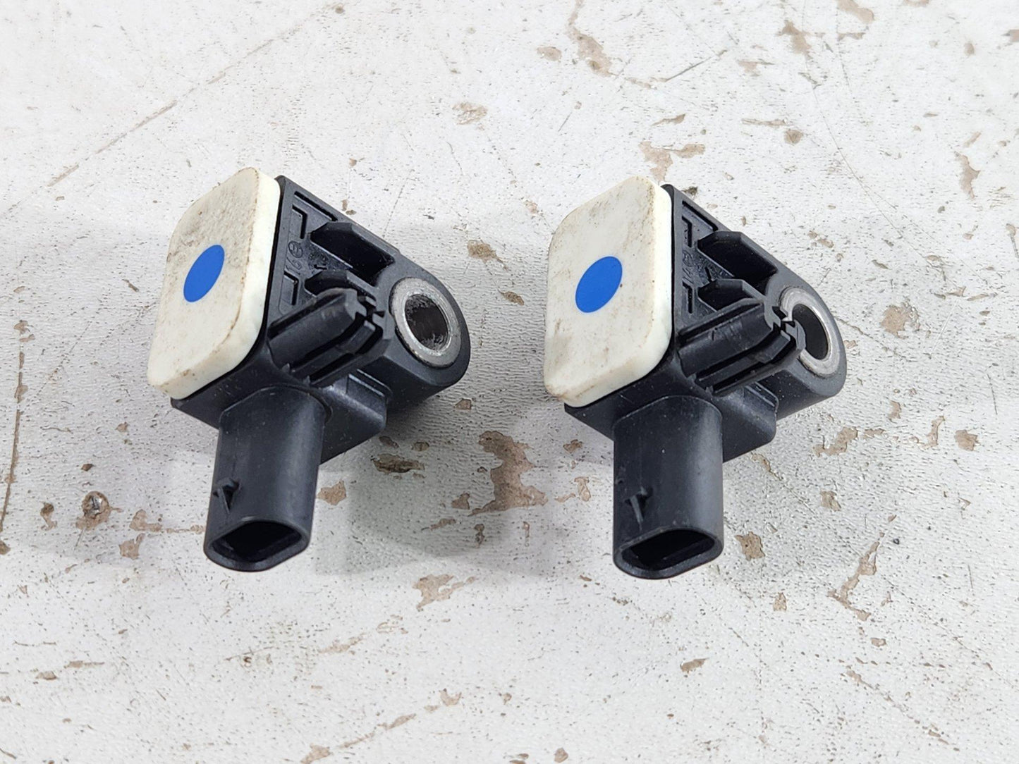 Volkswagen Touareg 7P Genuine Crash Impact Sensors X2 7P0959651