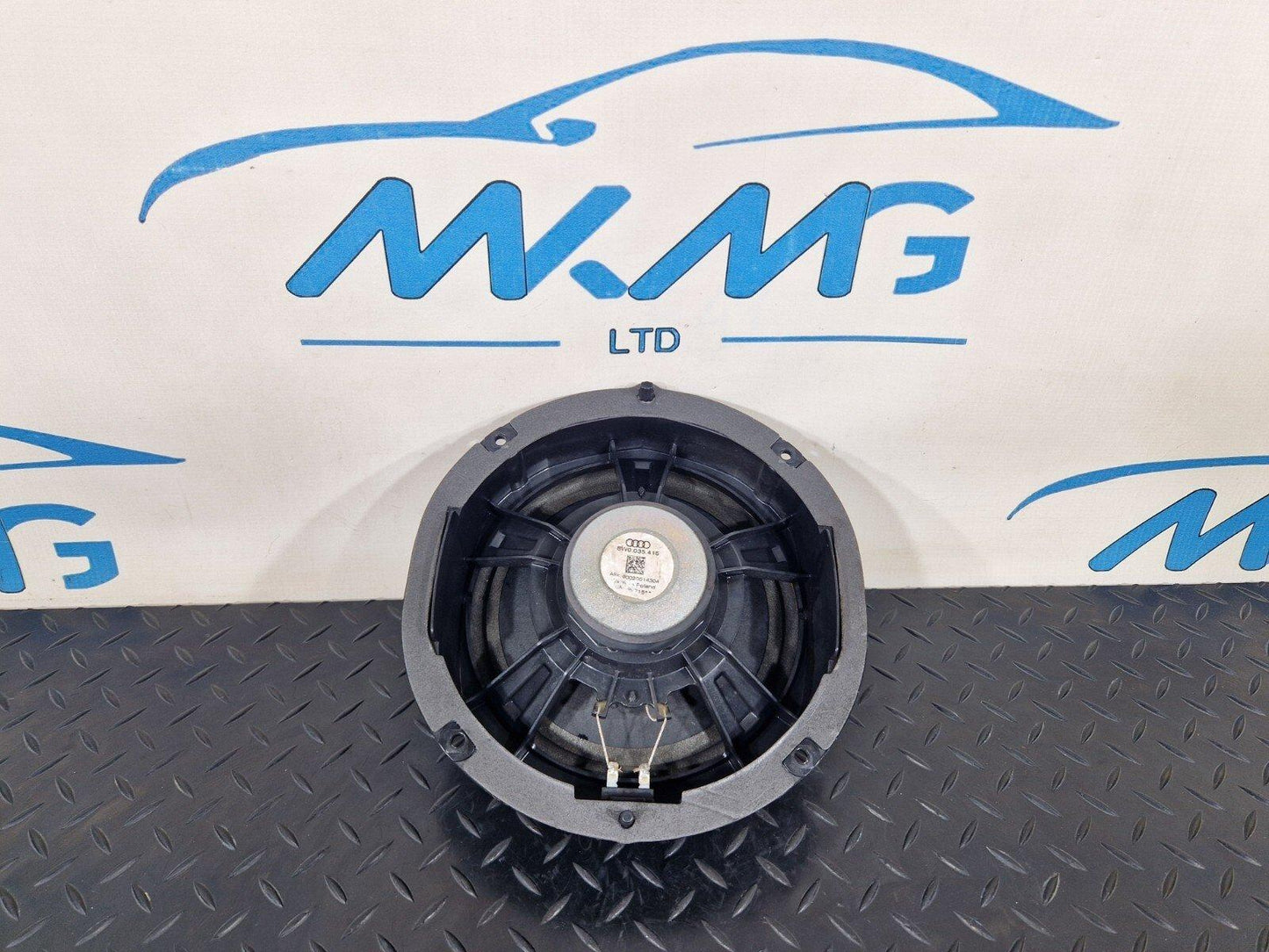 16-19 AUDI A4 B9 S-LINE GENUINE REAR LEFT /RIGHT SIDE DOOR SPEAKER 8W0035411