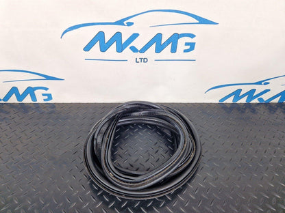 11-18 BMW 6 SERIES F06 GASKET SEAL RUBBER TAILGATE BOOTLID TRUNK 7228502