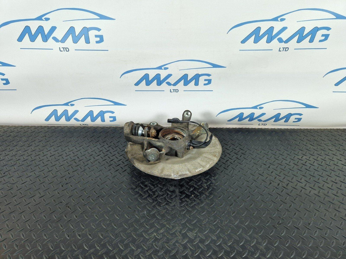 11-19 MERCEDES BENZ ML W166 GENUINE REAR RIGHT WHEEL HUB A1663570205