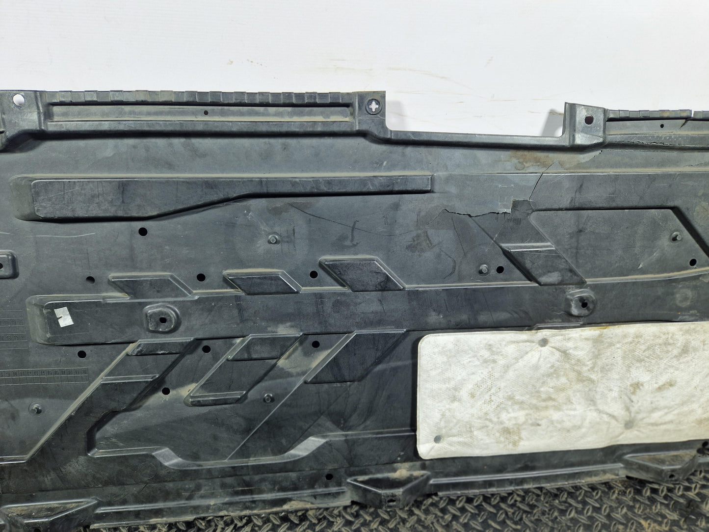 MERCEDES B CLASS W247 RIGHT O/S SIDE UNDERBODY COVER A2476800505 A1776808803