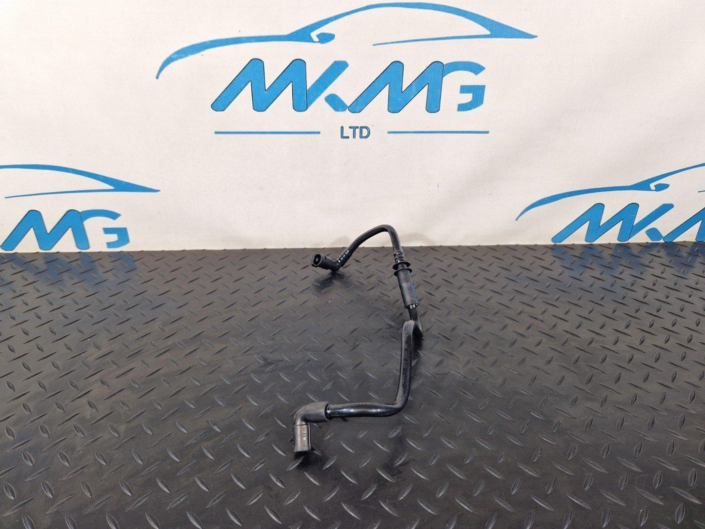 12-18 MERCEDES BENZ W176 GENUINE VACUUM PURGE VALVE PIPE A2464700664