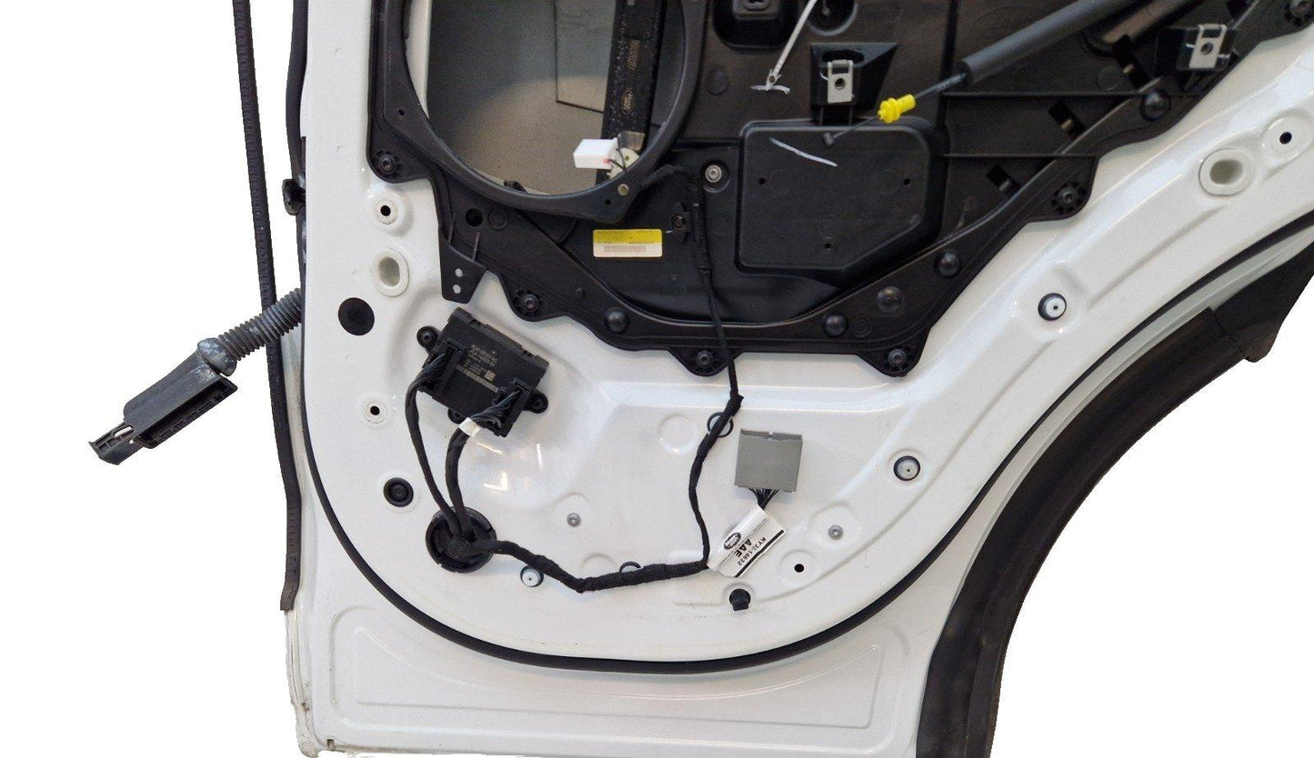 17-ON LAND ROVER DISCOVERY L462 REAR RIGHT O/S/R COMPLETE DOOR WHITE LRC867