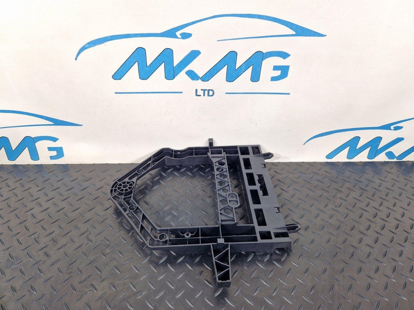 14-21 MERCEDES BENZ C200 W205 OEM REAR CONTROL MODULE BRACKET MOUNT A2055456000