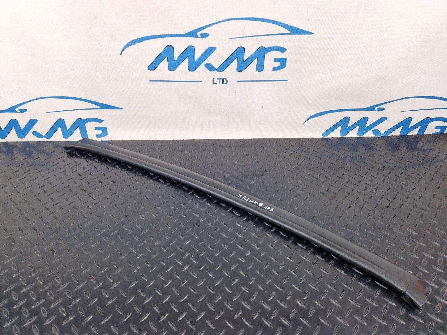 11-18 BMW 6 SERIES F06 GENUINE ENGINE HOOD SEALING RUBBER 7211920