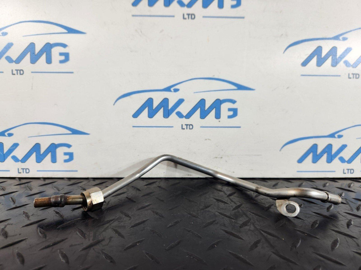16-19 AUDI A4 B9 2.0TDI DET DIESEL ENGINE GENUINE CONTROL LINE PIPE 04L131552BM