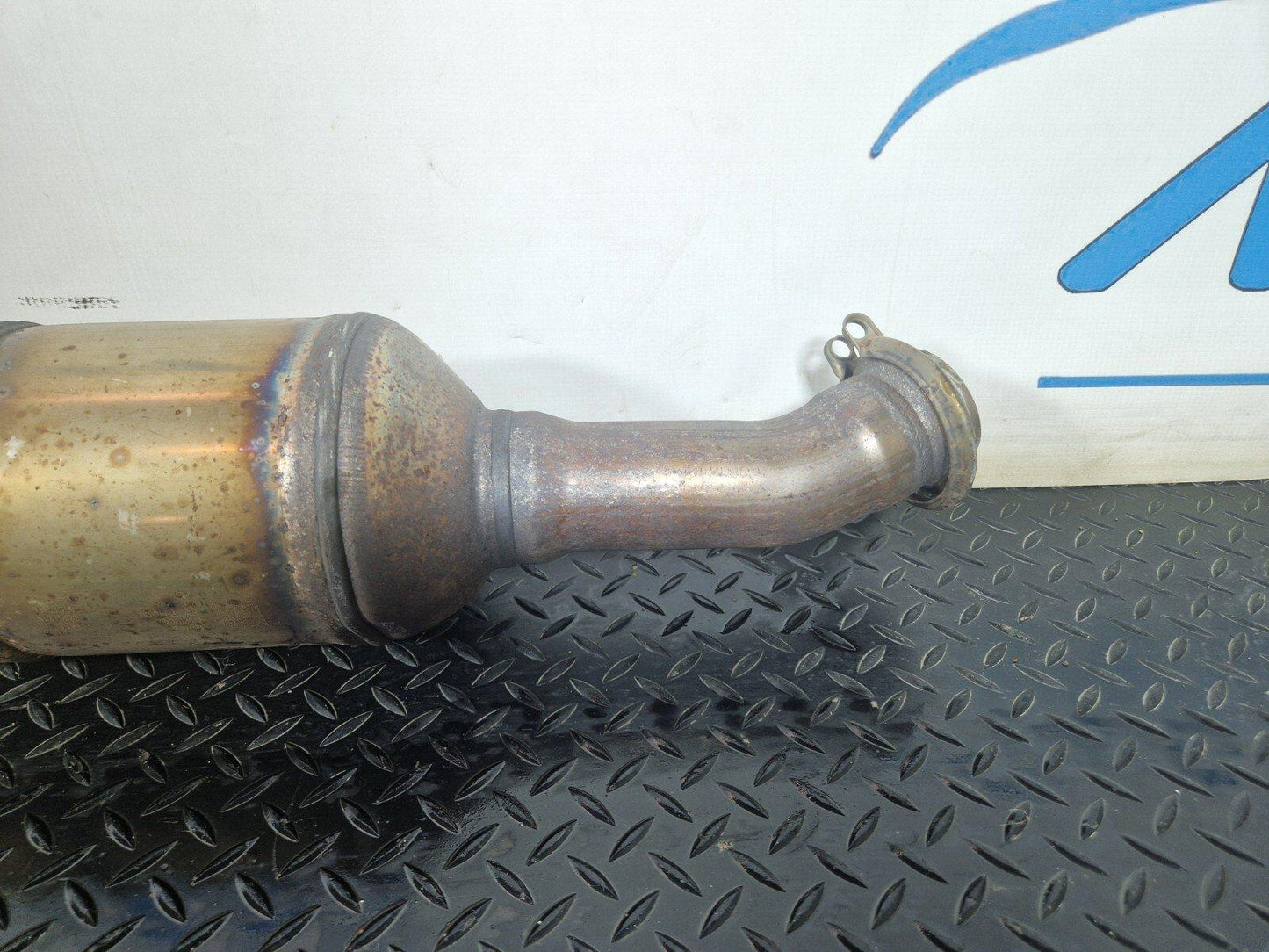 BMW F44 F48 EXHAUST MIDDLE PIPE MUFFLER 8689343