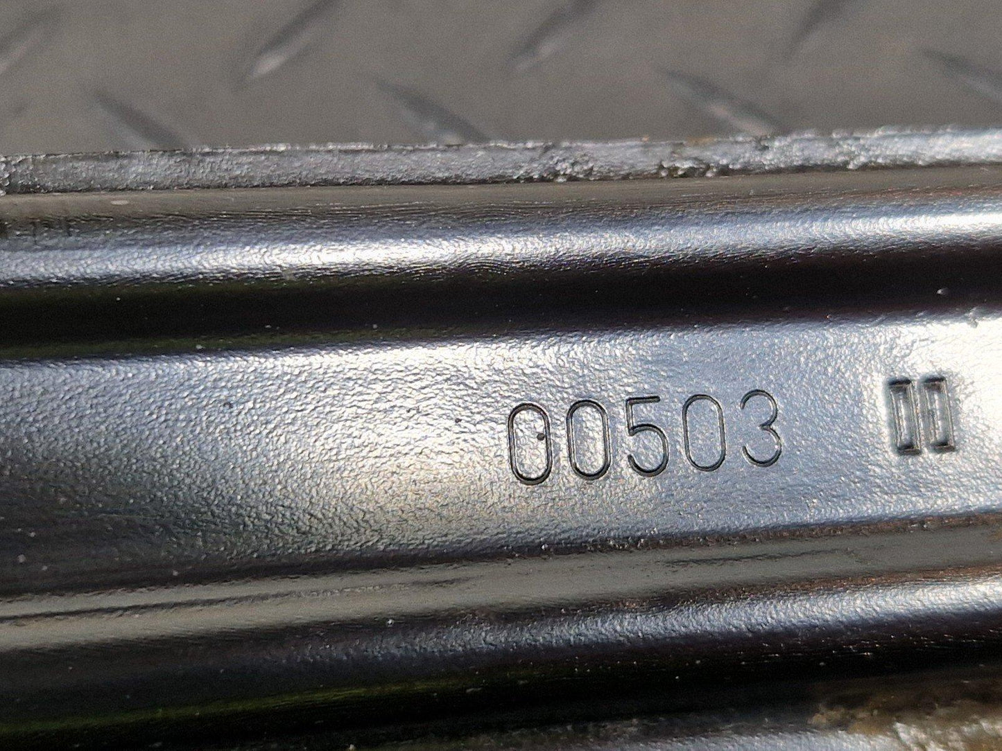 14-21 MERCEDES-BENZ C250D W205 GENUINE STIFFENING BRACE BAR A2056280026