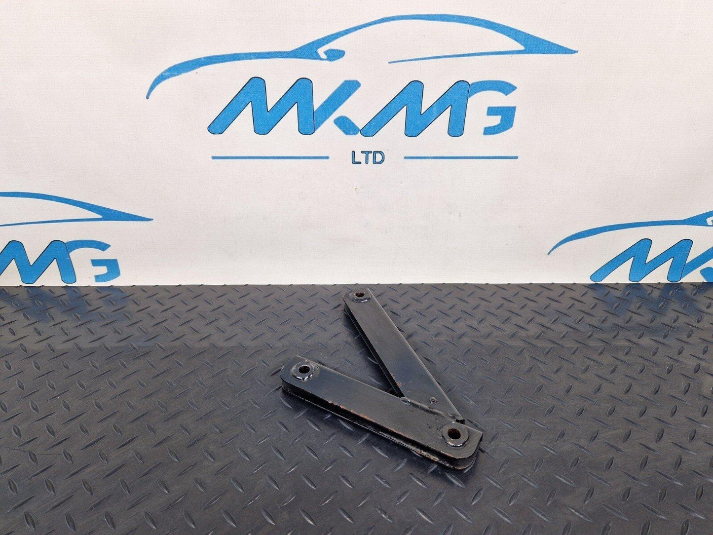 14-23 MERCEDES BENZ VITO W447 GENUINE FRONT AXLE CARRIER STRUT A4476200085