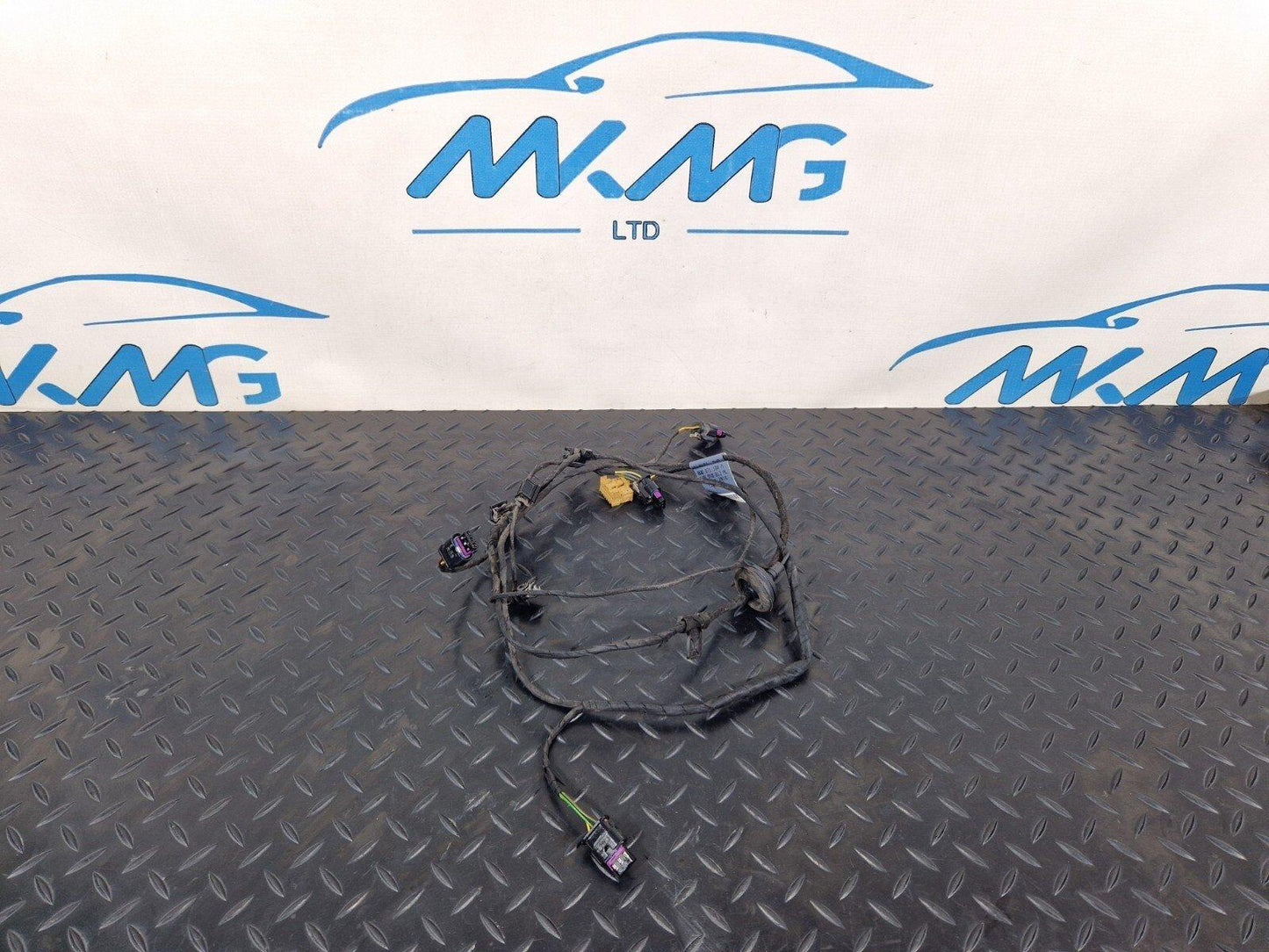 16-19 AUDI A4 B9 GENUINE REAR BUMPER PARKING SENSOR PDC WIRING LOOM 8W0971104A