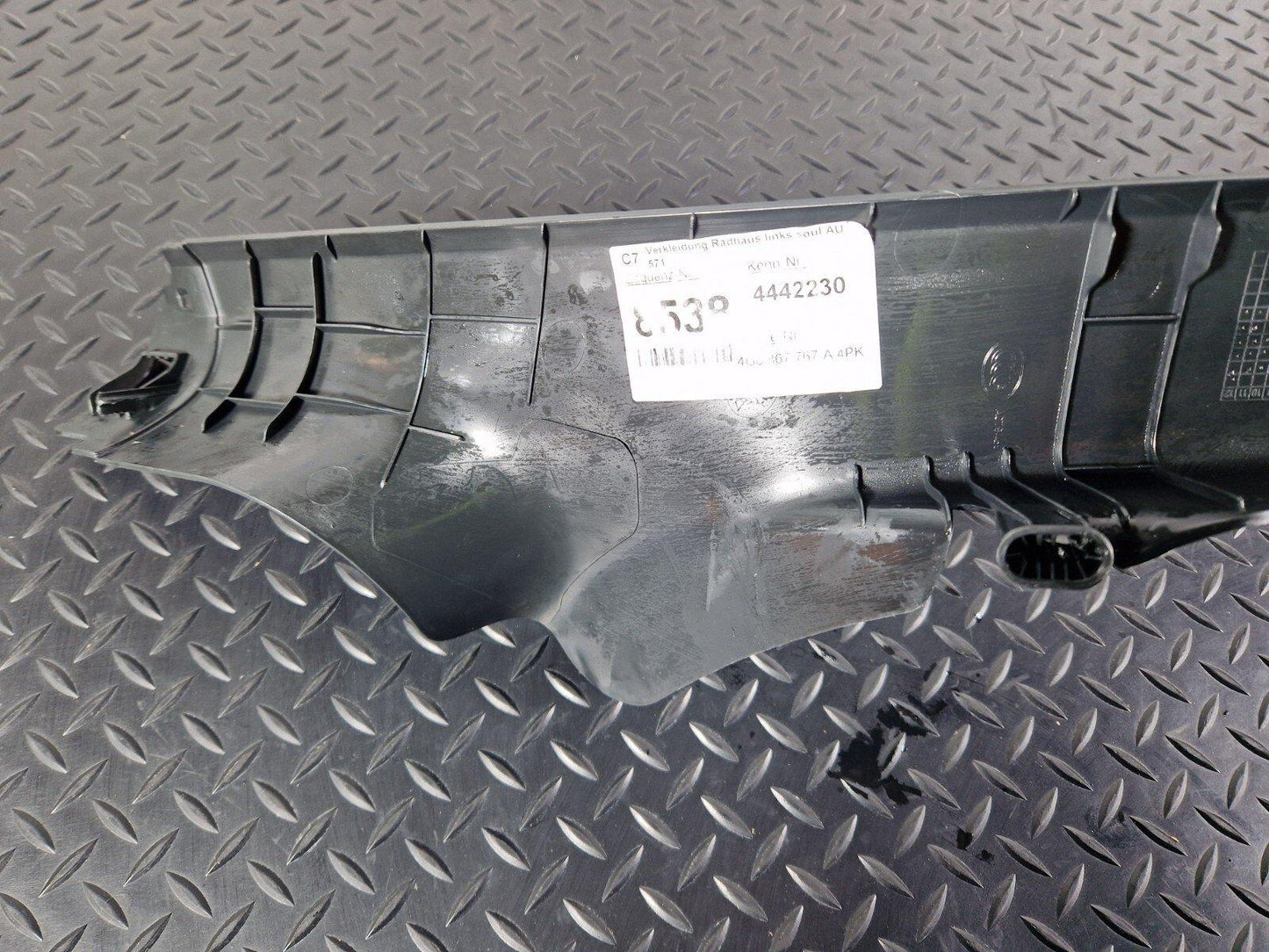 12-18 AUDI A6 C7 GENUINE REAR LEFT LOWER C PILLAR TRIM BLACK 4G0867767A