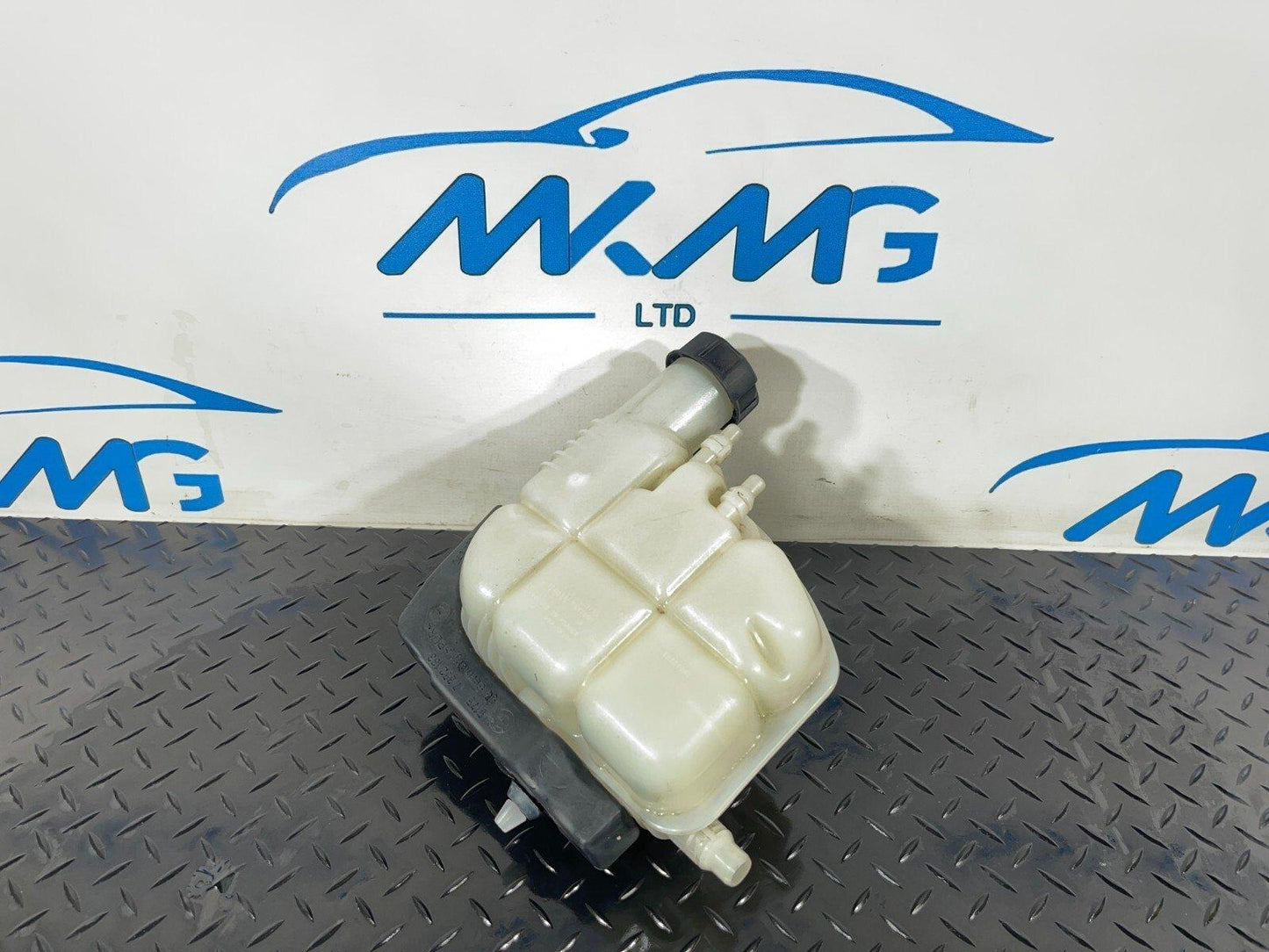 14-21 BMW 2 SERIES ACTIVE TOURER F45 216D WATER COOLANT EXPANSION TANK 7352183