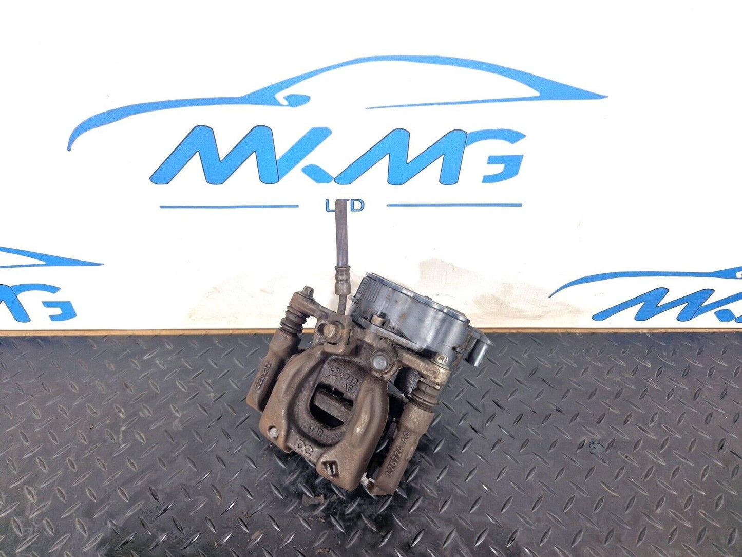 19-ON MERCEDES A CLASS W177 REAR RIGHT SIDE ELECTRIC BRAKE CALIPER A2474230898