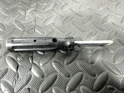 14-21 BMW 2 SERIES GRAN TOURER F45 F46 TYRE SEALANT TOW EYE TOOL BOX 6850379