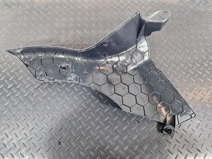 18-ON MERCEDES BENZ SPRINTER W907 FOOT WELL TRIM RIGHT A9076880100