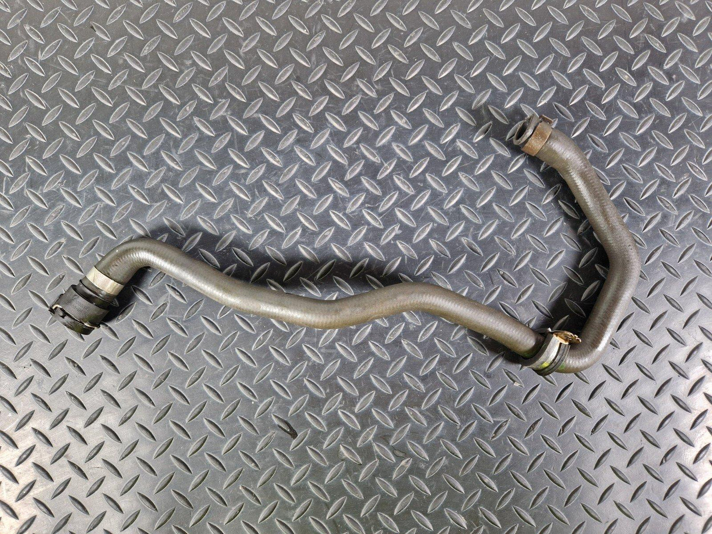 16-19 AUDI A4 B9 2.0TDI WATER COOLANT PIPE HOSE 8W0145919C