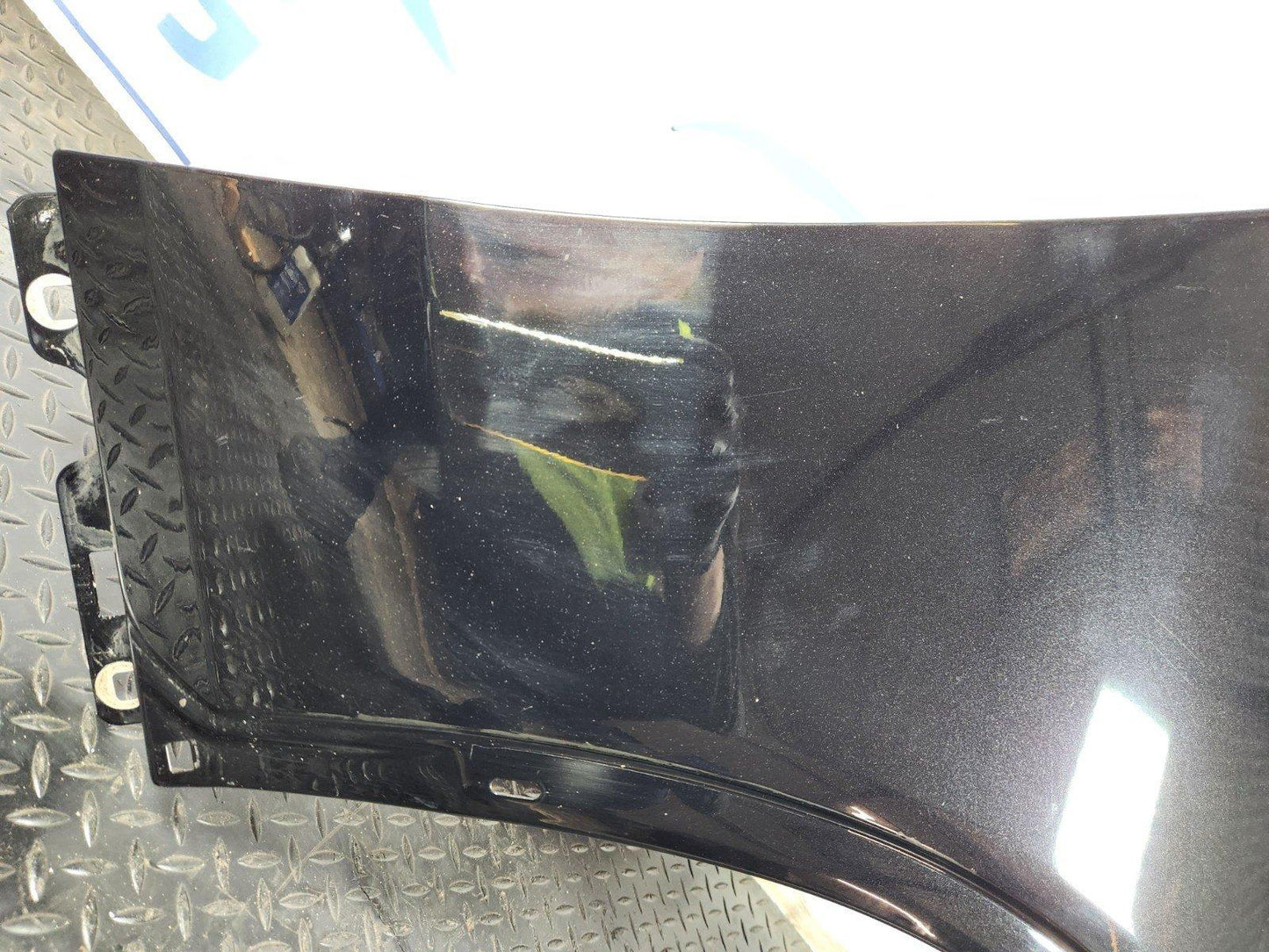 16-22 MERCEDES X253 FRONT RIGHT O/S DRIVER SIDE WING PANEL FENDER IN BLACK 197