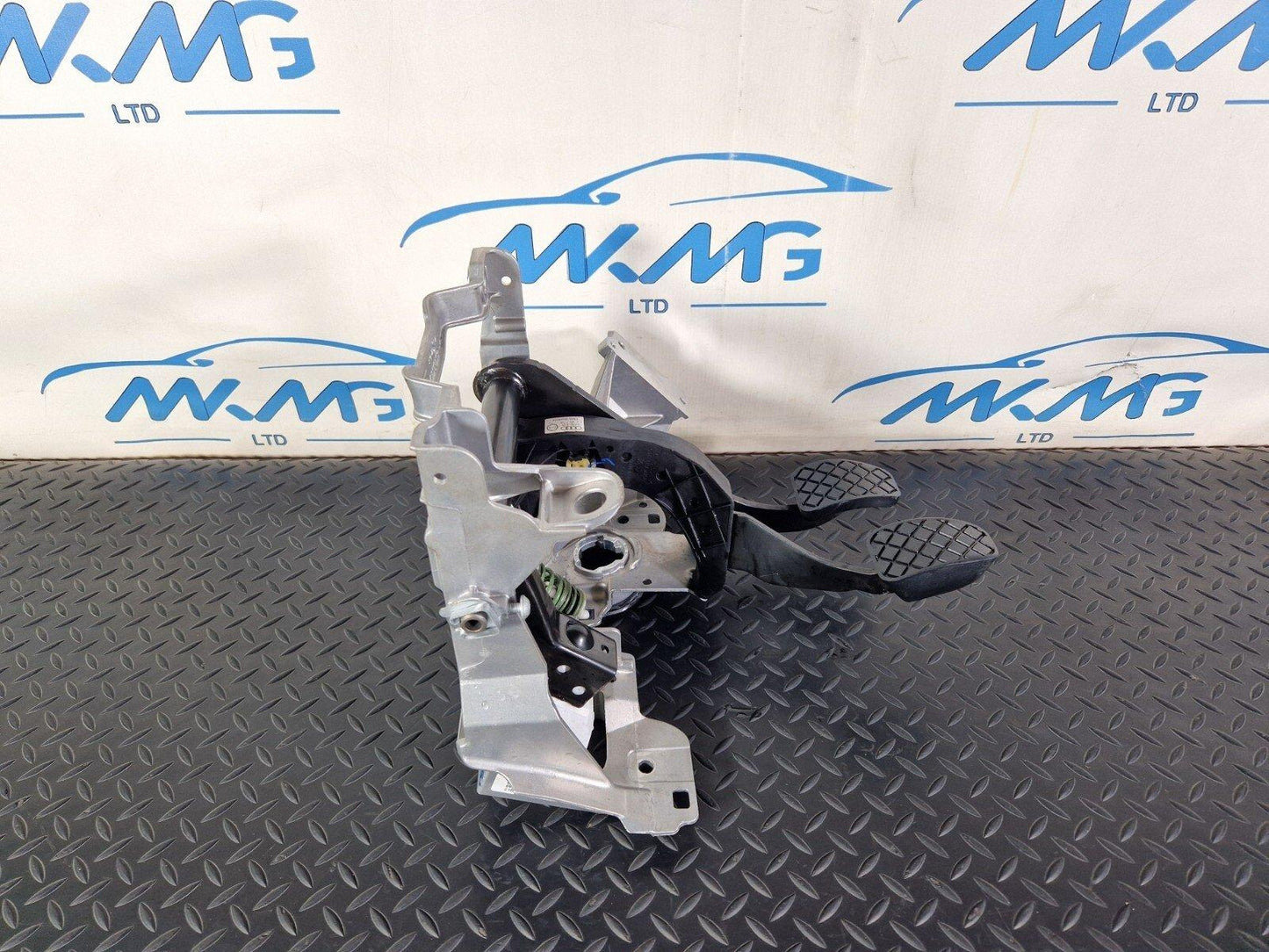 16-24 AUDI A5 F5 COUPE OEM BRAKE AND CLUTCH PEDAL BOX ASSEMBLY 8W2721140
