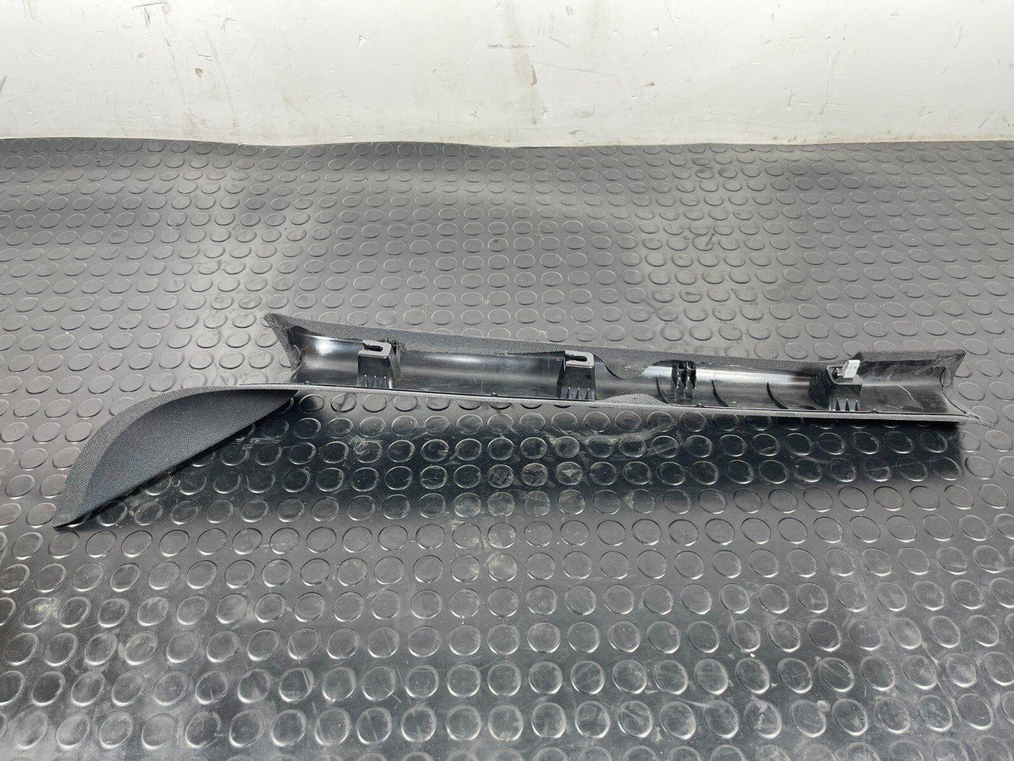 14-21 BMW 2 SERIES M-SPORT F45 F46 FRONT RIGHT DRIVER SIDE A-PILLAR TRIM BLACK