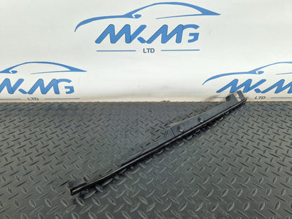 16-19 AUDI A4 B9 GENUINE FRONT RIGHT SIDE O/S WING FENDER COVER TRIM 8W0820582