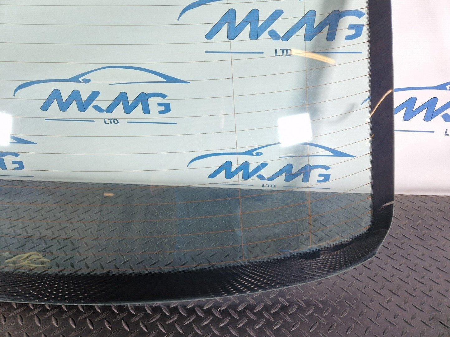 16-19 AUDI A4 B9 REAR WINDSHIELD WINDSCREEN WINDOW GLASS 8W5845501