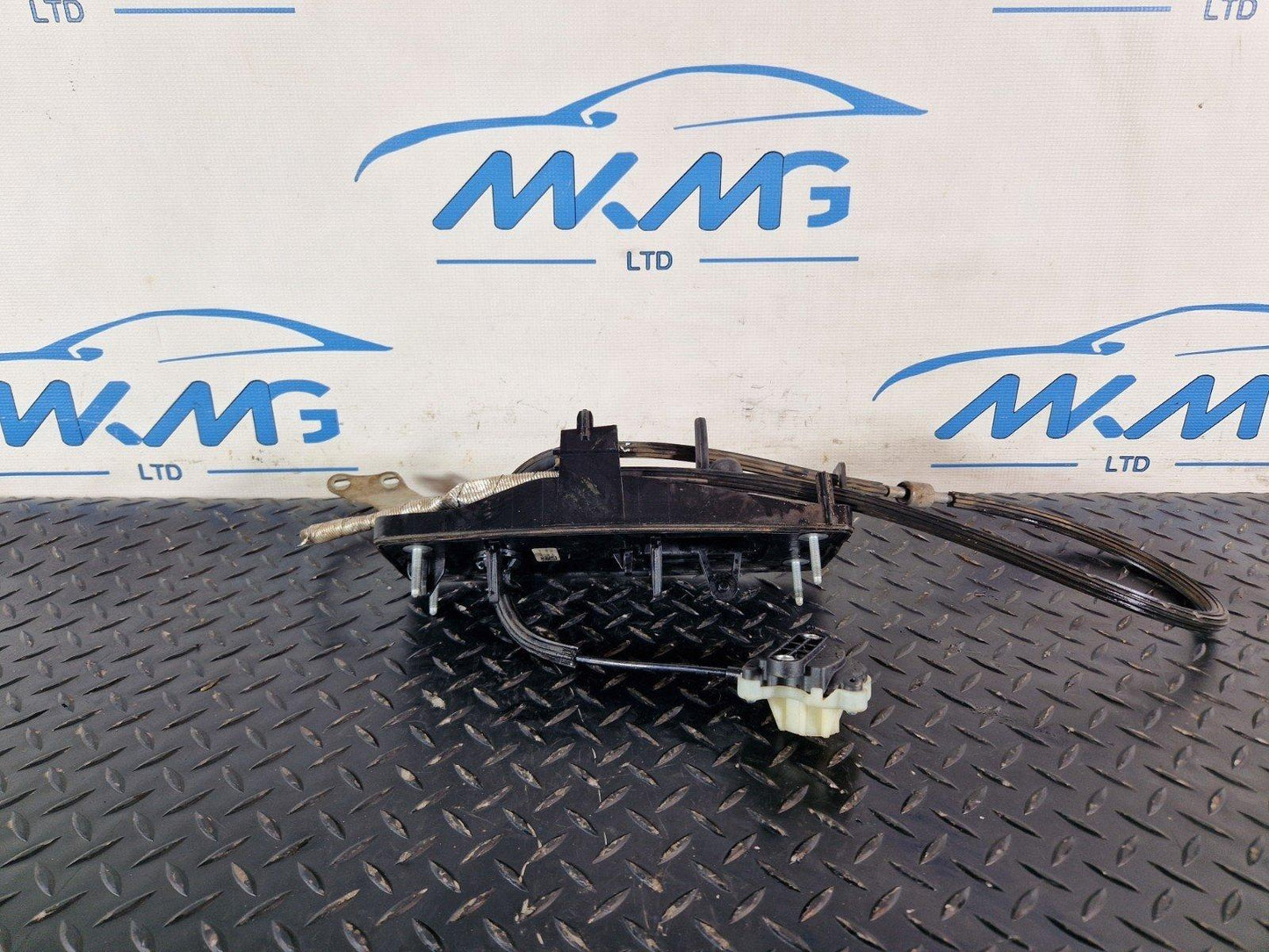 16-19 AUDI A4 B9 GENUINE OEM GEAR EMERGENCY RELEASE MODULE LINKAGE 8W0713052N