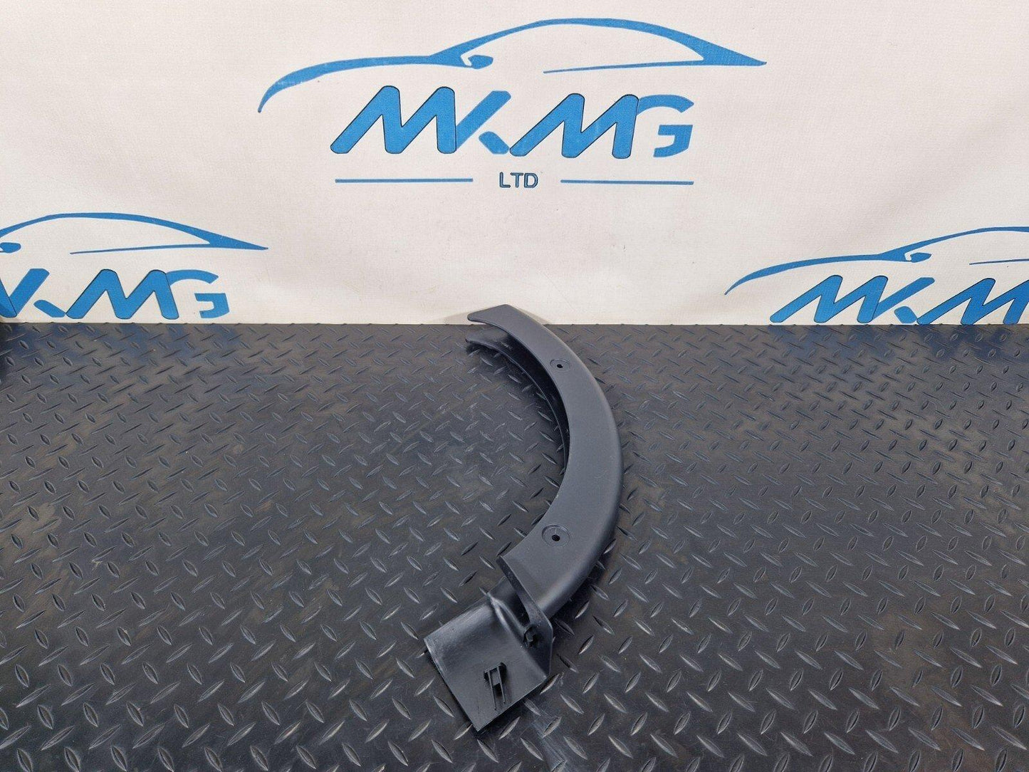 16-19 AUDI A4 B9 GENUINE REAR LEFT BOOT LID HINGE COVER 8W5971821