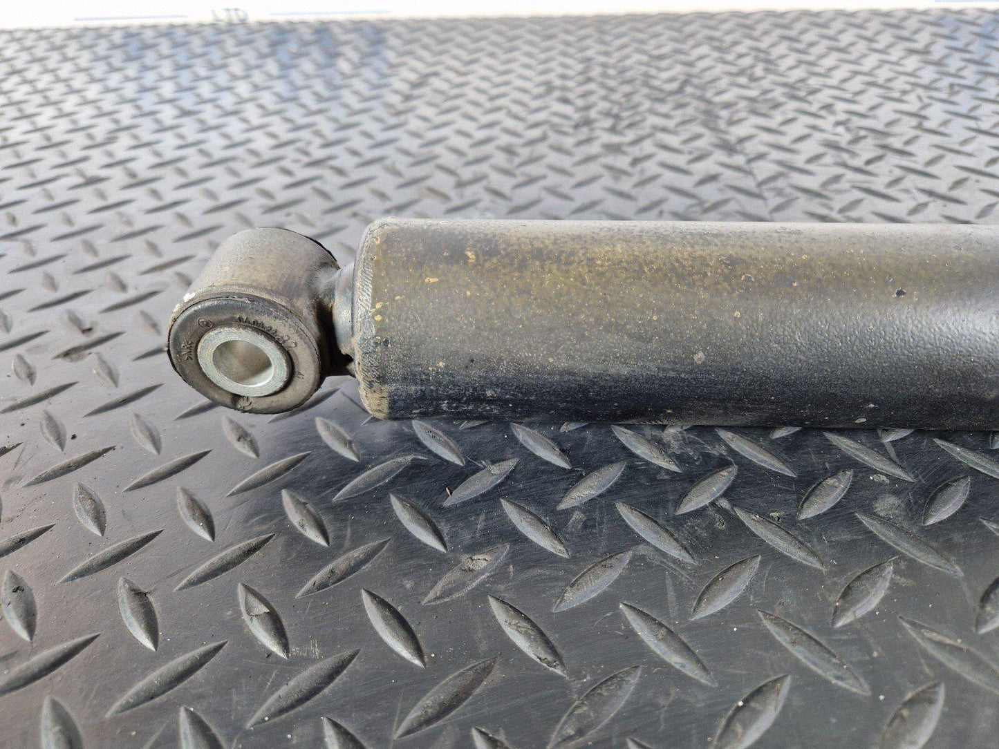 18-ON MERCEDES BENZ SPRINTER W907 W910 2.2 CDI REAR SHOCK ABSORBER A9103263000