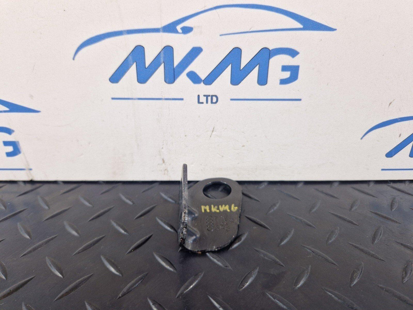 12-18 AUDI A6 C7  COOLANT RESERVOIR MOUNT/ BRACKET 4G0121214AF
