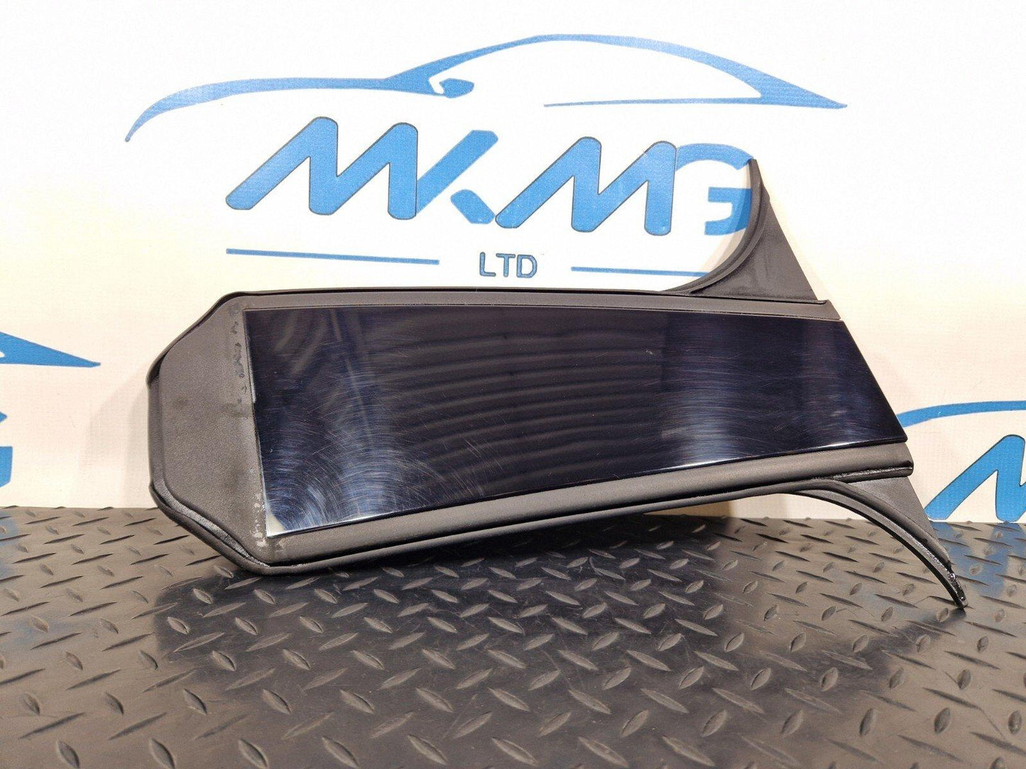 19-ON MERCEDES CLA C118 GENUINE LEFT SIDE B PILLAR TRIM COVER A1186980100
