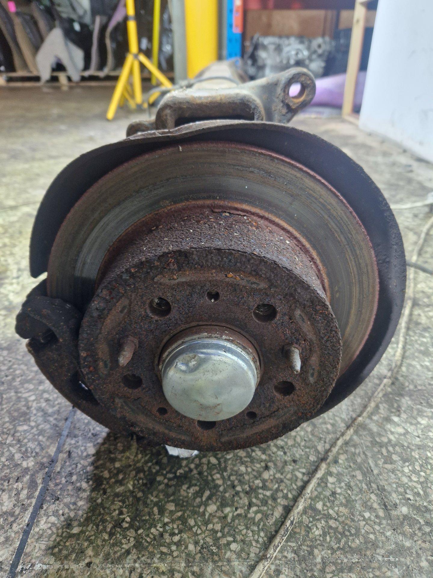 Peugeot Boxer MK3 2L DW10FUD Genuine Rear Axle with Calipers