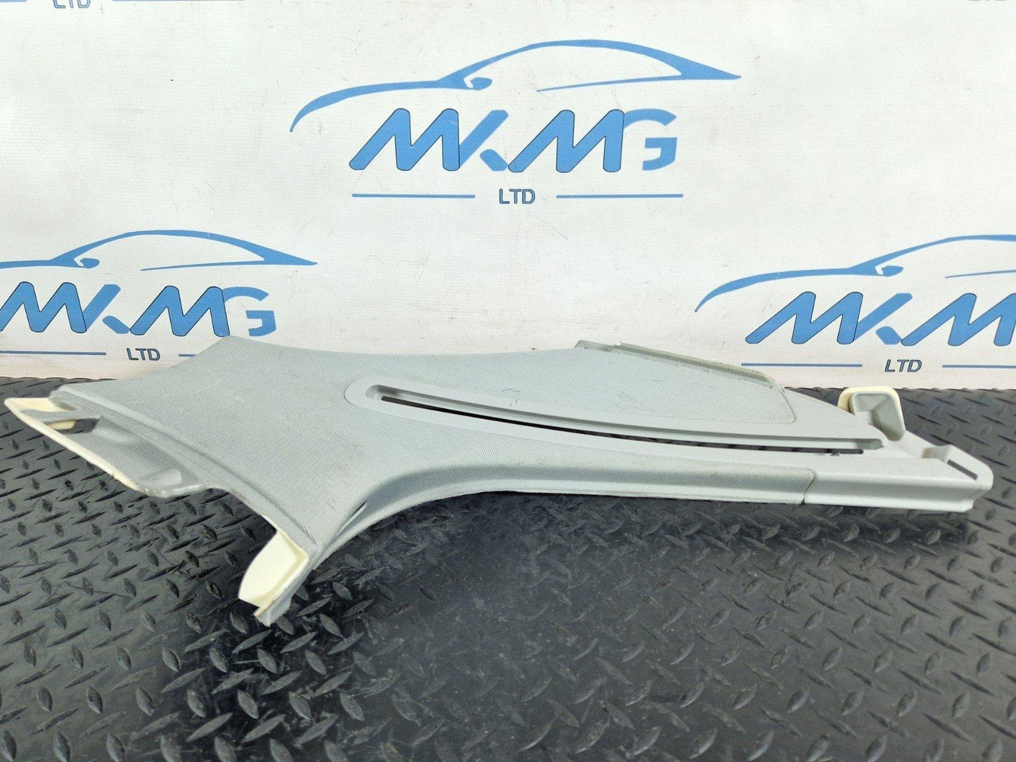 12-18 AUDI A6 C7 GENUINE LEFT UPPER D PILLAR TRIM 4G9867245B