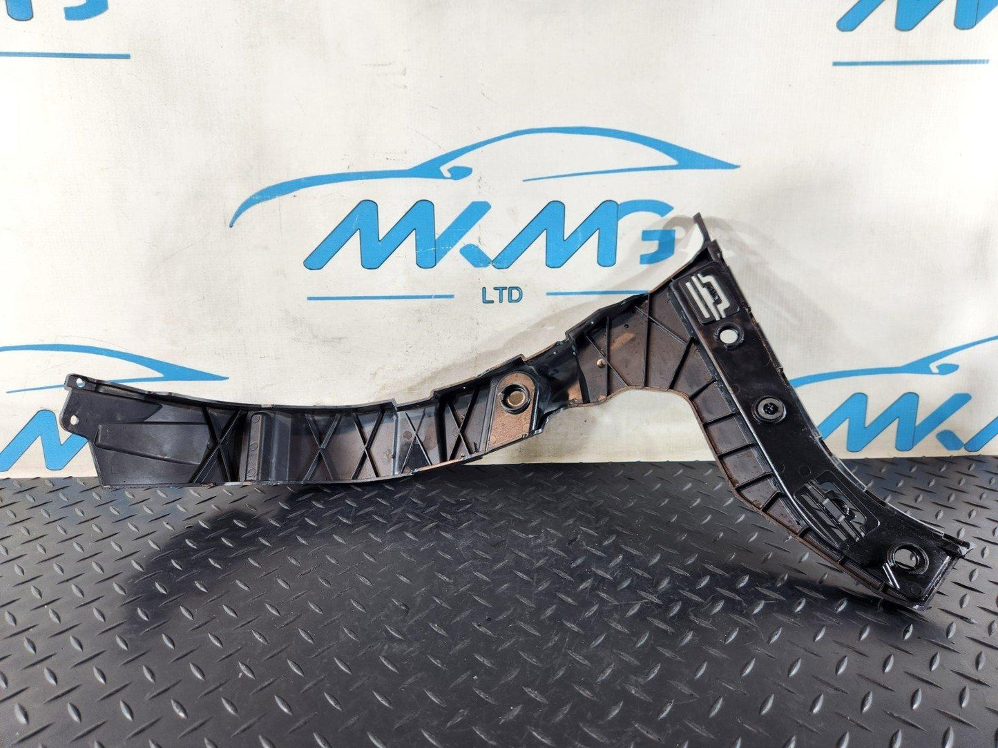 19-ON MERCEDES BENZ B CLASS W247 B CLASS REAR RIGHT BUMPER BRACKET A2478850500