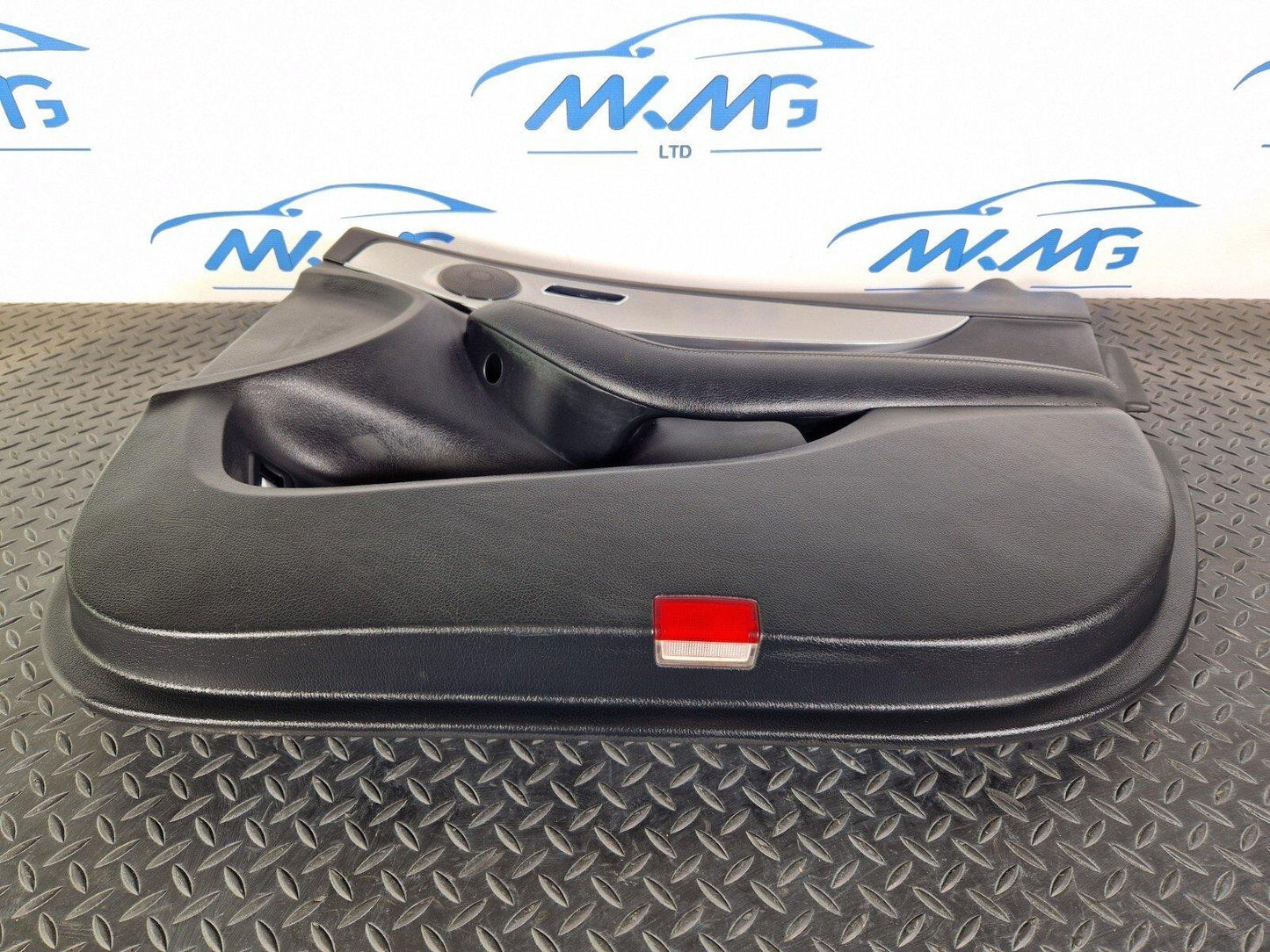14-21 MERCEDES BENZ C200 W205 FRONT RIGHT DRIVER SIDE DOOR CARD TRIM A2057205227
