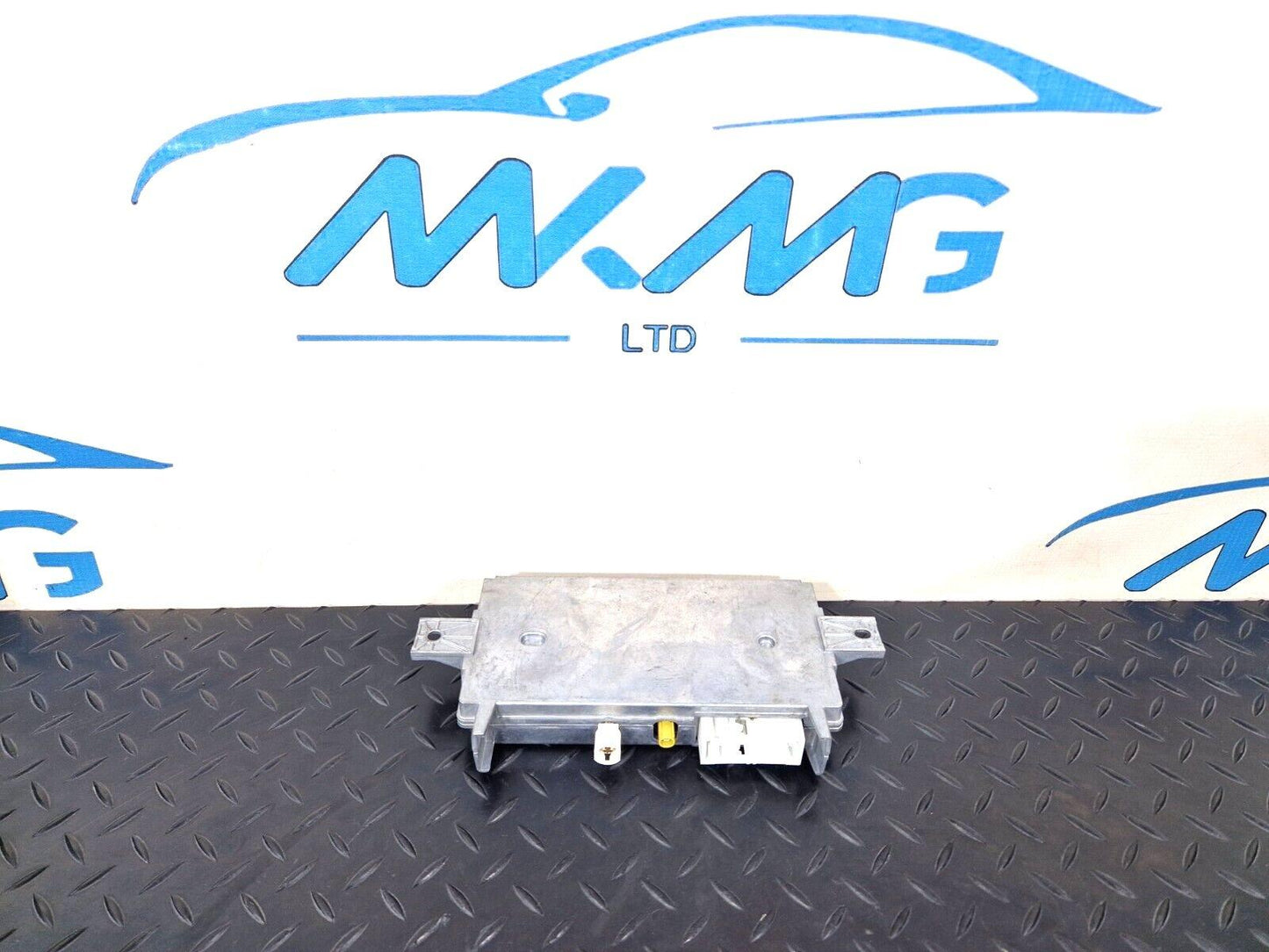 18-ON MERCEDES BENZ SPRINTER W907 GENUINE BLUETOOTH ECU A0009005017