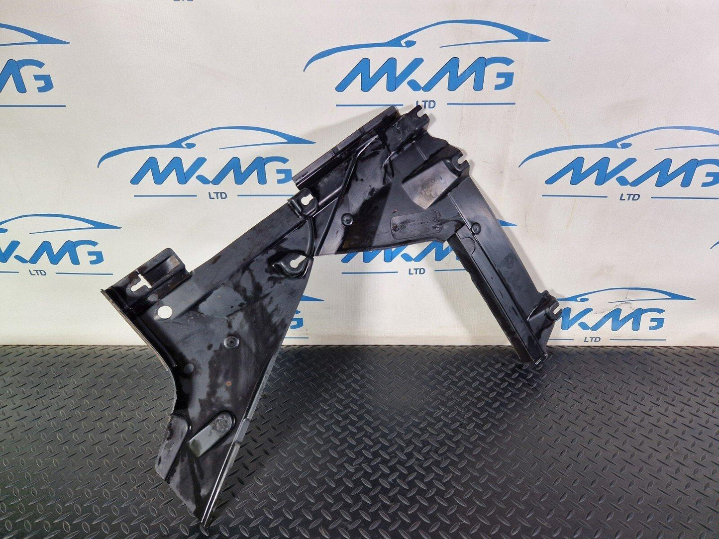 16-24 AUDI A5 F5 COUPE LHD LEFT SIDE UNDERBODY COVER 8W6825215