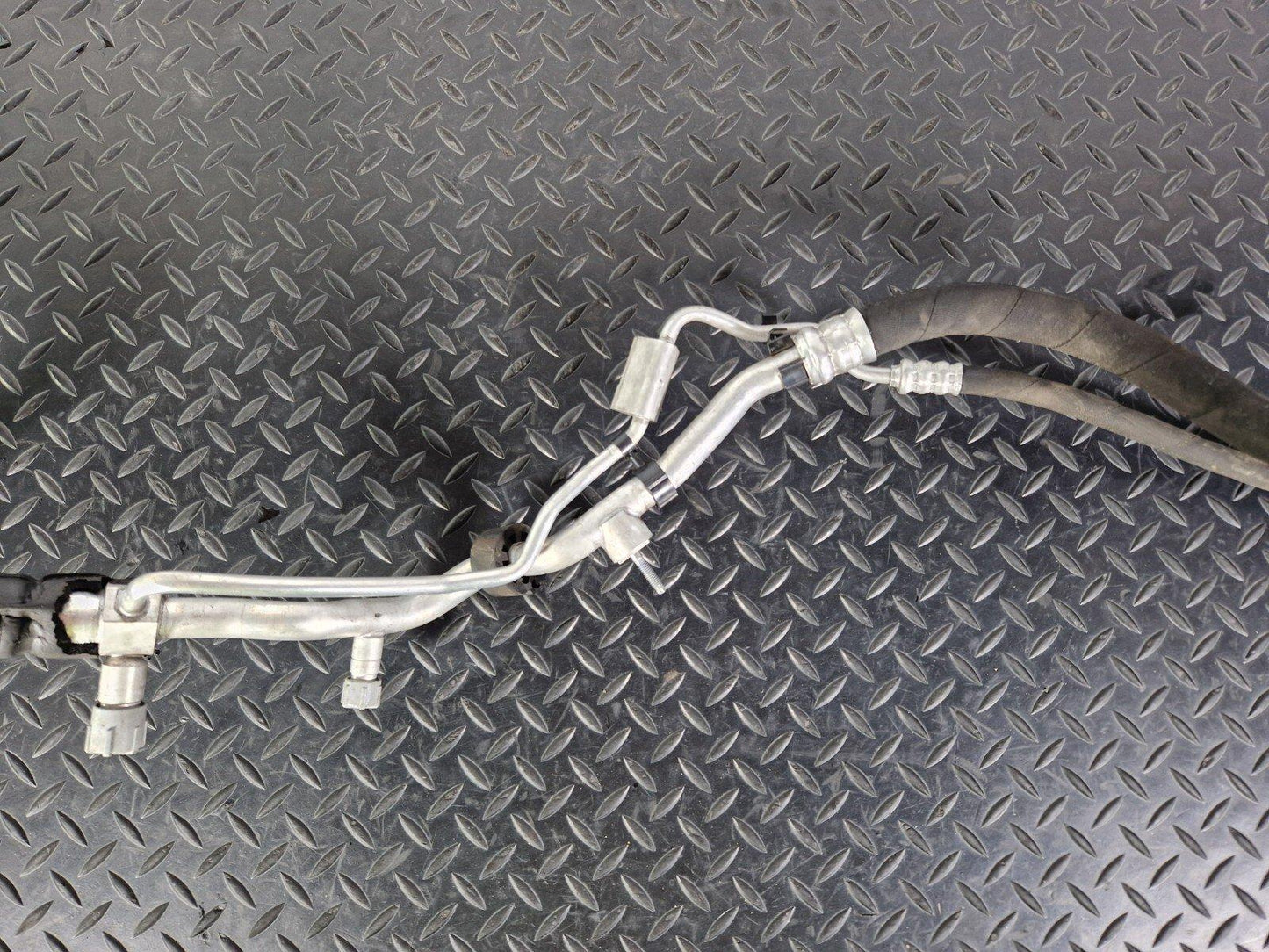 14-21 MERCEDES BENZ C300h W205 AC AIR CONDITIONING PIPE HOSE HYBRID A2058307504