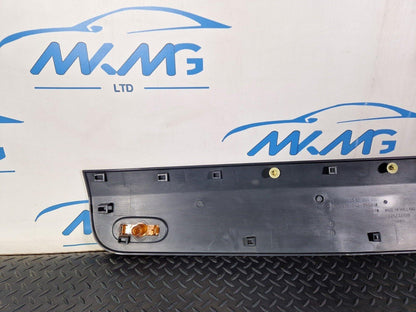 06-14 MERCEDES BENZ SPRINTER W906 REAR LEFT N/S/R DOOR MOULDING TRIM A9066901582