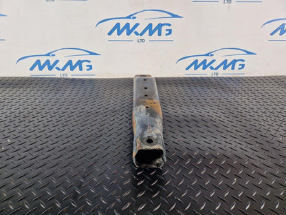 18-ON MERCEDES-BENZ W906 SPRINTER DRIVER SUBFRAME MOUNT BRACE STRUT A9063300105